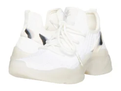 COOL PLANET By Steve Madden Cannyon