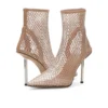 Vince Camuto Kiskia